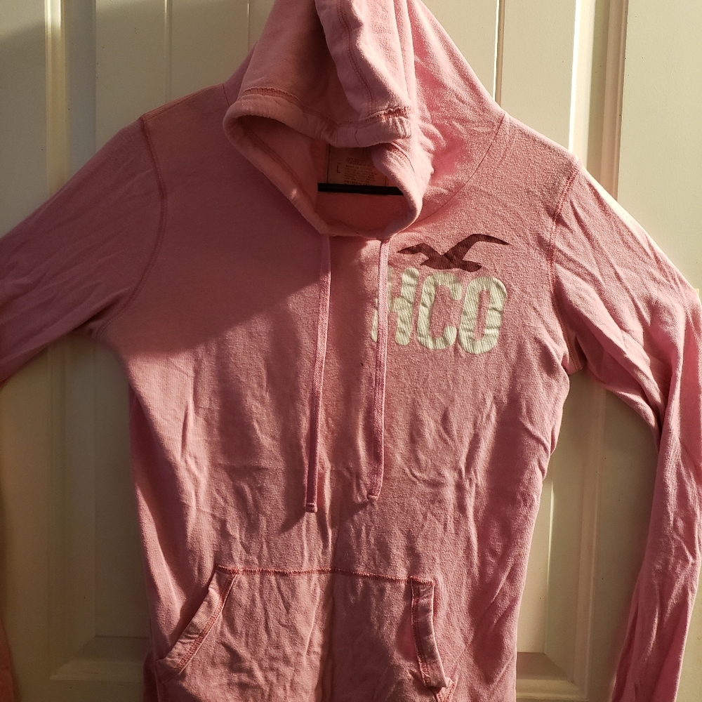 Hollister pull over small
